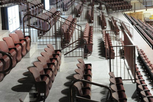 sitting arrangemenrt on concrete stairs 2